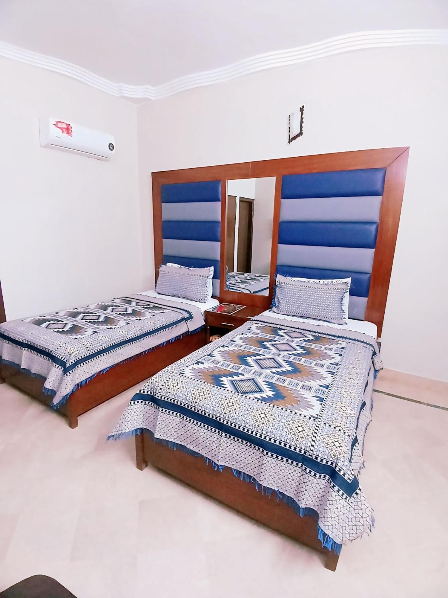 Subhan Palace Guest House Karachi Room photo